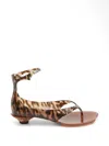 Chloé Jelly Flip-flop Sandals Tropical Print Shell Heel In Black