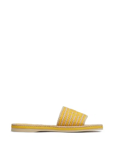 Chloé Sand Flat Sandals In Yellow