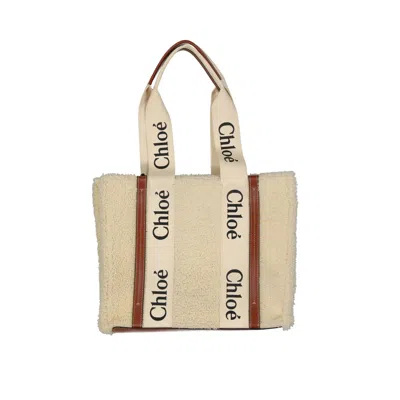 Chloé Woody Shearling Tote Bag In Neutral