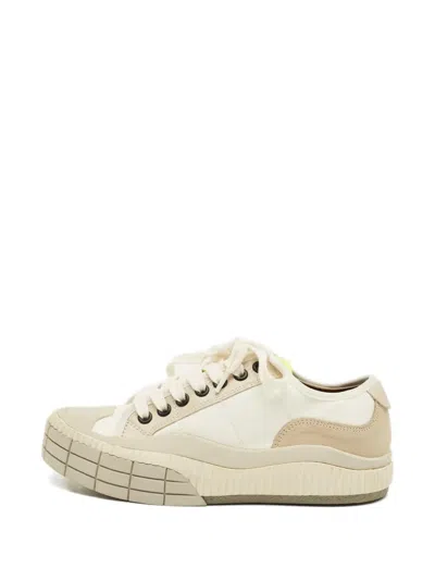 Pre-owned Chloé Clint Sneakers In Neutral