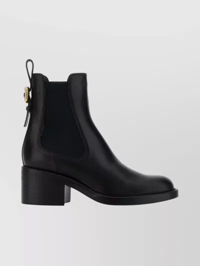 CHLOÉ DAKOTA ANKLE BOOTS FEATURING BLOCK HEEL