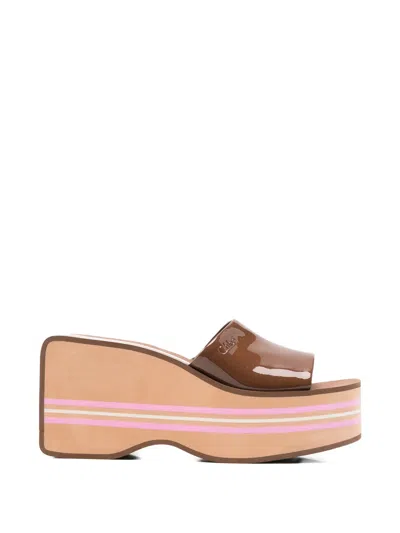 Chloé Elevated Wedge Heel With Embossed Logo - 9 Cm In Brown