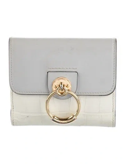 Pre-owned Chloé Embossed Leather Compact Wallet In White