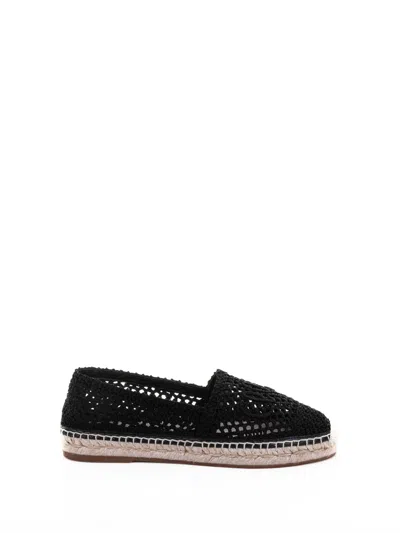 Chloé Woven Round Toe Espadrilles With Flat Rubber Sole In Black