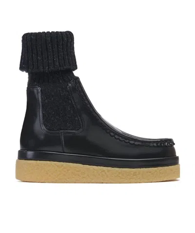 Chloé Flat-soled Boots In Black