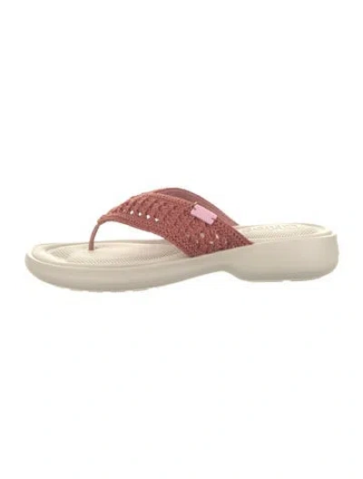 Pre-owned Chloé Flip Flops In Neutral