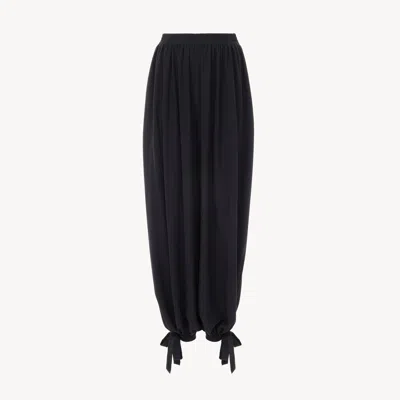 Chloé Pantalon Fluide Plissé En Crêpe De Chine In Black