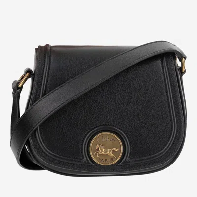 Chloé Grained Leather Shoulder Bag With Prominent Logo Detail In Black