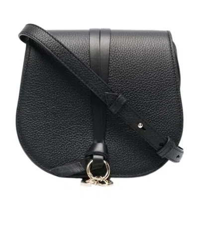 Chloé Grained-leather Curved Crossbody Bag In Black