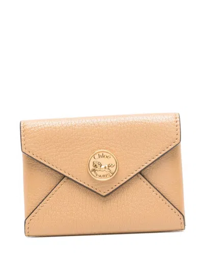 Chloé Grainy Logo Purse In Brown