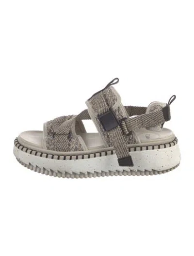 Pre-owned Chloé Grosgrain Trim Slides In Neutral