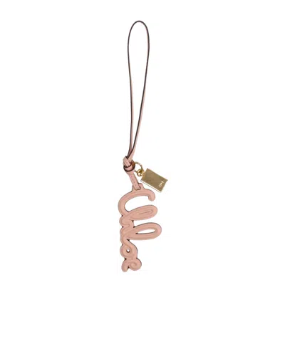 Chloé Hanging Rope Letter Keychain In Pink