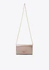Chloé Iconic Logo Chain Clutch In Metallized Leather In Gray
