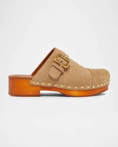 Chloé Jeannette Suede Buckle Clogs In Sand