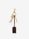 Chloé Kerala 25 Tag Charm In Brass Gold Size Onesize 100% Bronze In Gold