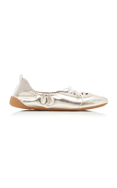 Chloé Kick Metallic Leather Ballet Sneakers In Silver