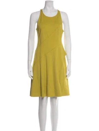 Pre-owned Chloe Kristyn Crew Neck Knee-length Dress In Yellow