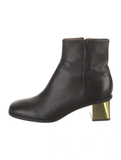 Pre-owned Chloé Leather Boots In Black