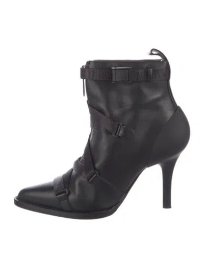 Pre-owned Chloé Leather Boots In Black