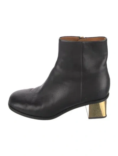 Pre-owned Chloé Leather Boots In Black