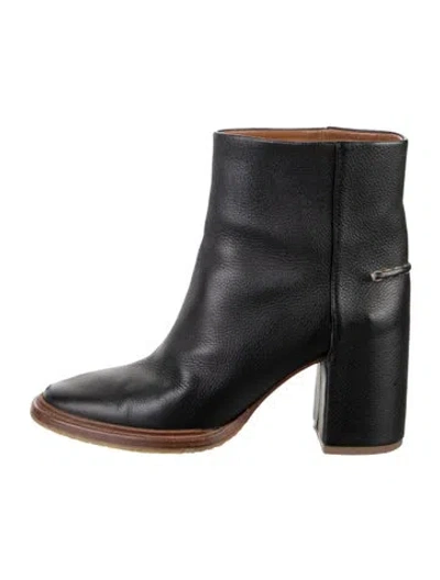 Pre-owned Chloé Leather Boots In Black