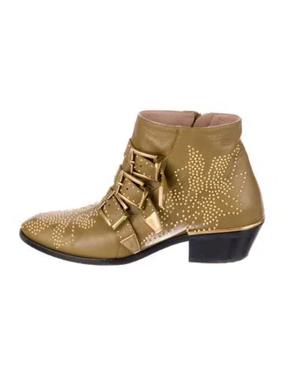 Pre-owned Chloé Leather Boots In Neutral