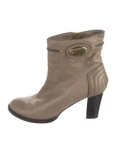 Pre-owned Chloé Leather Boots In Neutral