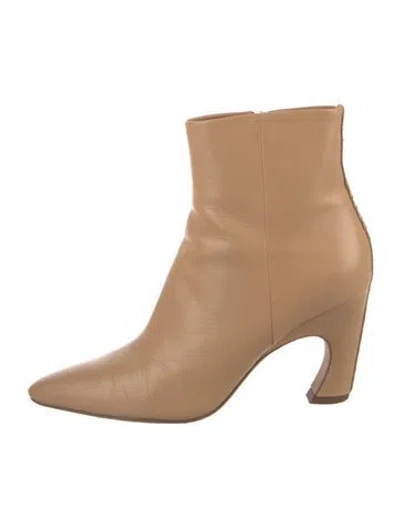 Pre-owned Chloé Leather Boots In Neutral