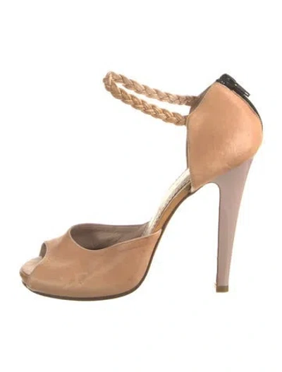 Pre-owned Chloé Leather Braided Accents Pumps In Neutral