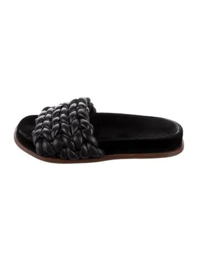 Pre-owned Chloé Leather Braided Accents Slides In Black