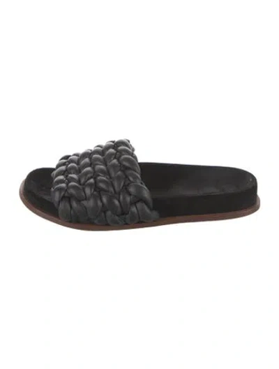 Pre-owned Chloé Leather Braided Accents Slides In Black