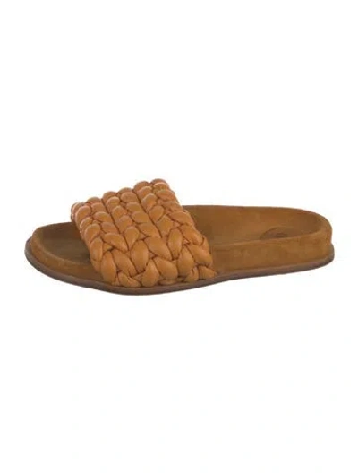 Pre-owned Chloé Leather Braided Accents Slides In Neutral