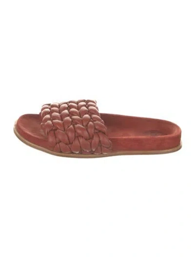 Pre-owned Chloé Leather Braided Accents Slides In Red
