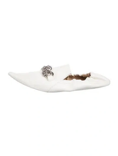 Pre-owned Chloé Leather Chain-link Accents Loafers In White