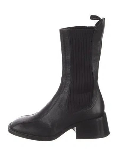Pre-owned Chloé Leather Chelsea Boots In Black