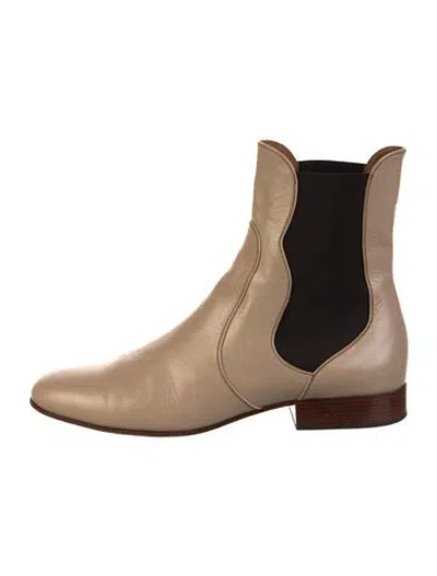 Pre-owned Chloé Leather Chelsea Boots In Neutral