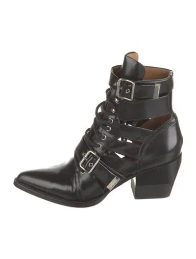 Pre-owned Chloé Leather Cutout Accent Boots In Black