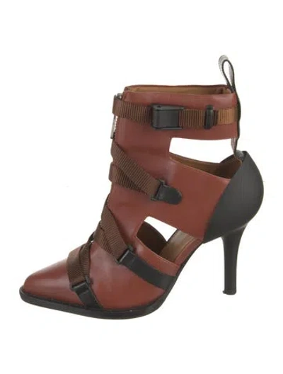 Pre-owned Chloé Leather Cutout Accent Boots In Brown