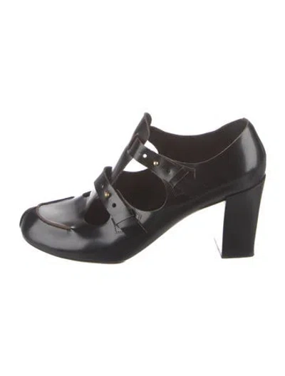 Pre-owned Chloé Leather Cutout Accent Pumps In Black