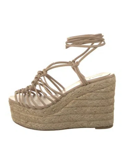Pre-owned Chloé Leather Espadrilles In Neutral