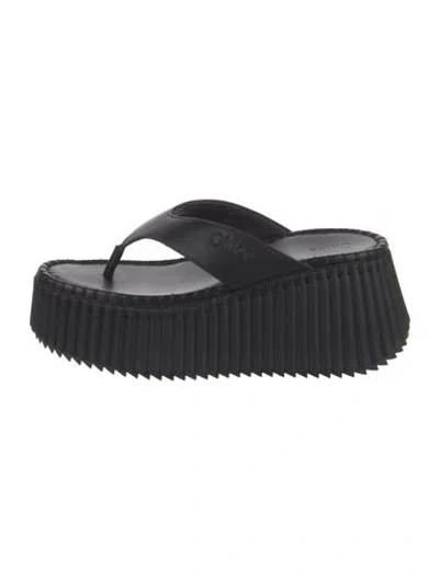 Pre-owned Chloé Leather Flip Flops In Black