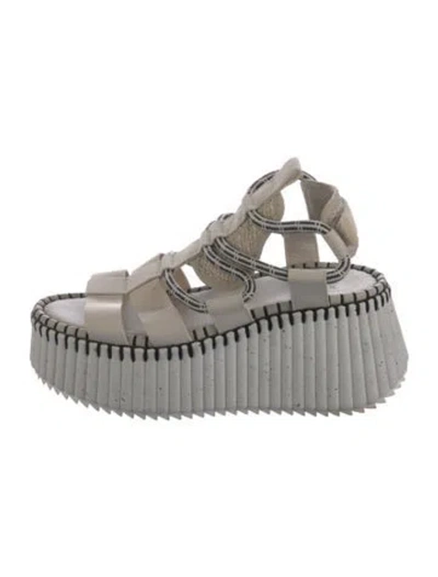 Pre-owned Chloé Leather Gladiator Sandals In Neutral