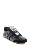 Chloé Kick Mixed Leather Low-top Sneakers In Black