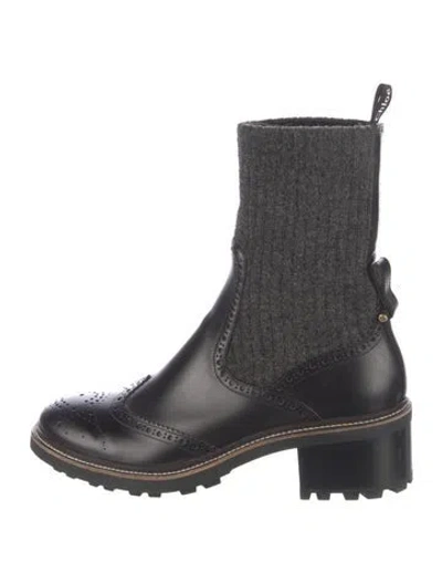 Pre-owned Chloé Leather Lasercut Accents Chelsea Boots In Black