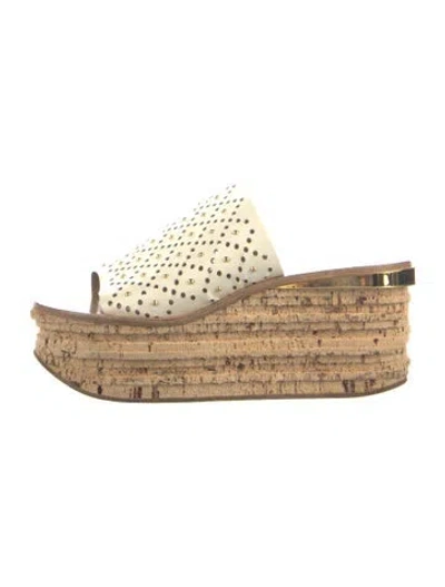 Pre-owned Chloé Leather Lasercut Accents Sandals In White