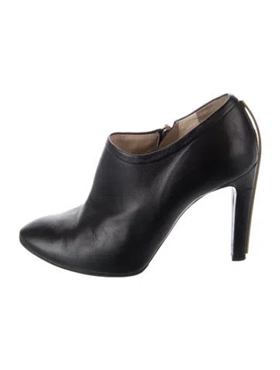 Pre-owned Chloé Leather Pumps In Black