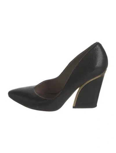 Pre-owned Chloé Leather Pumps In Black