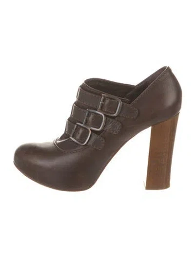 Pre-owned Chloé Leather Pumps In Brown