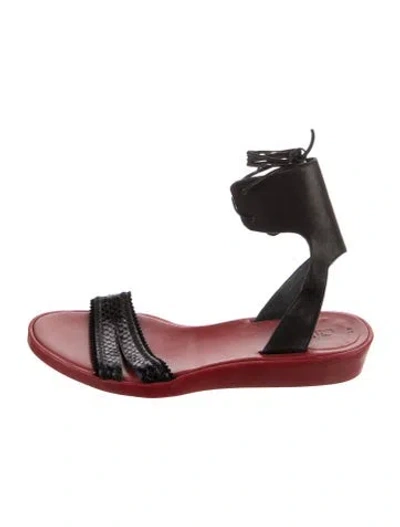 Pre-owned Chloé Leather Sandals In Black