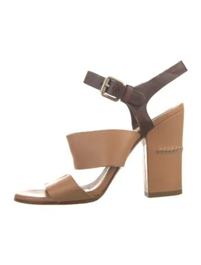 Pre-owned Chloé Leather Sandals In Neutral
